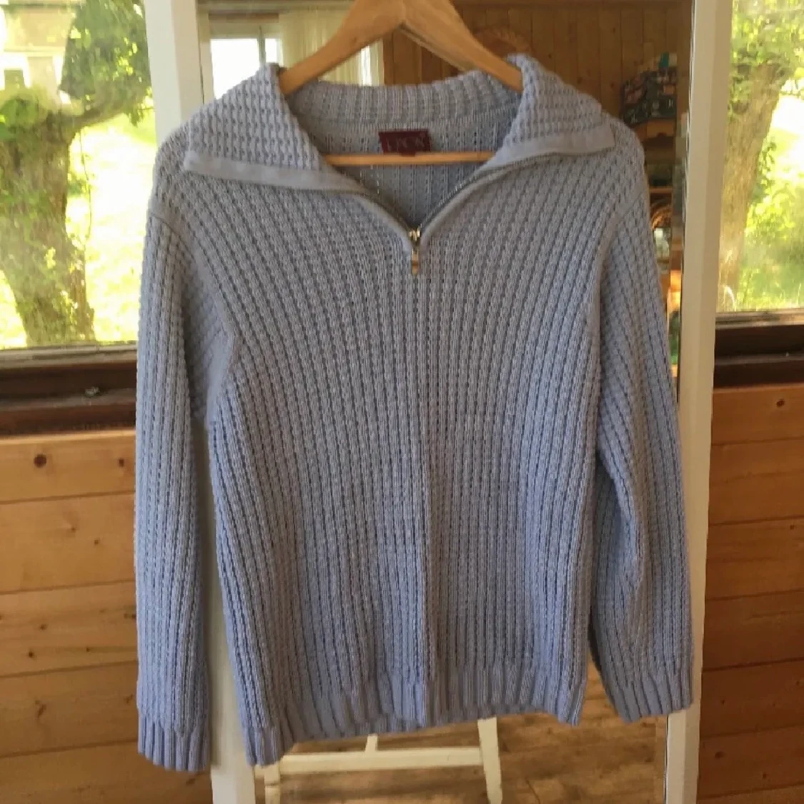 Stickad tröja - 91