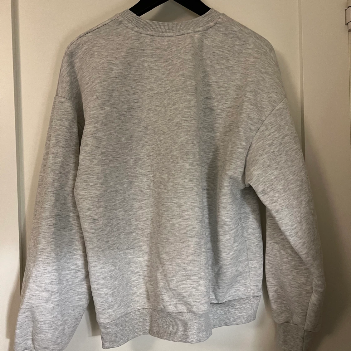 Tjocktröja - Ginatricot - 91