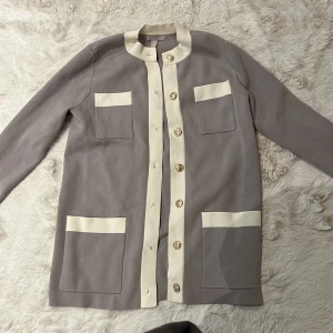 H&M  - Kofta från h&m oanvänd stl S  Pris kan diskuteras