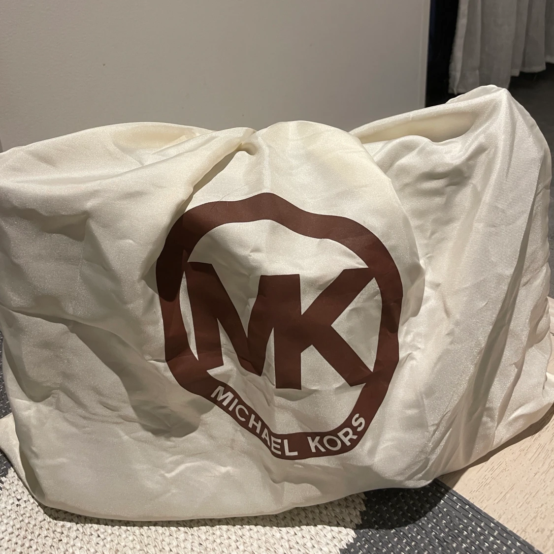 Michael kors väska  - 91