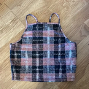 Topp  - Topp Storlek: S  Men passar XS också.