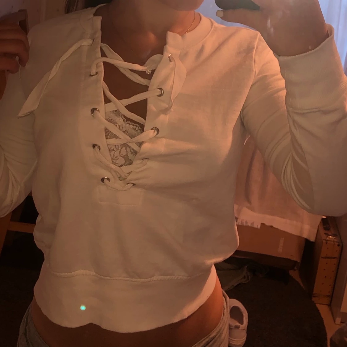 Tröja med snörning  - 90