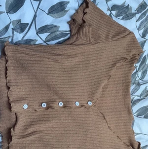 SHEIN tröja - Aldrig använt. Var lite liten på mig. Frakt 25kr