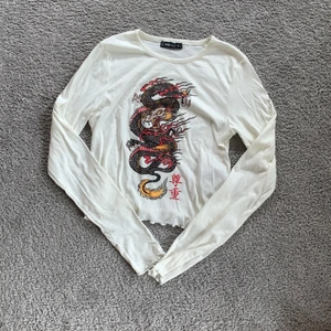 Drak tröja vit helt ny - Draktröja vit helt ny stl m men passar s 