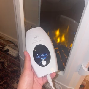 Hårborttagning  - Hårborttagning. Oanvänd, inte min grej, fick i födelsedagspresent. Ordinarie pris ca 1000-2000. 