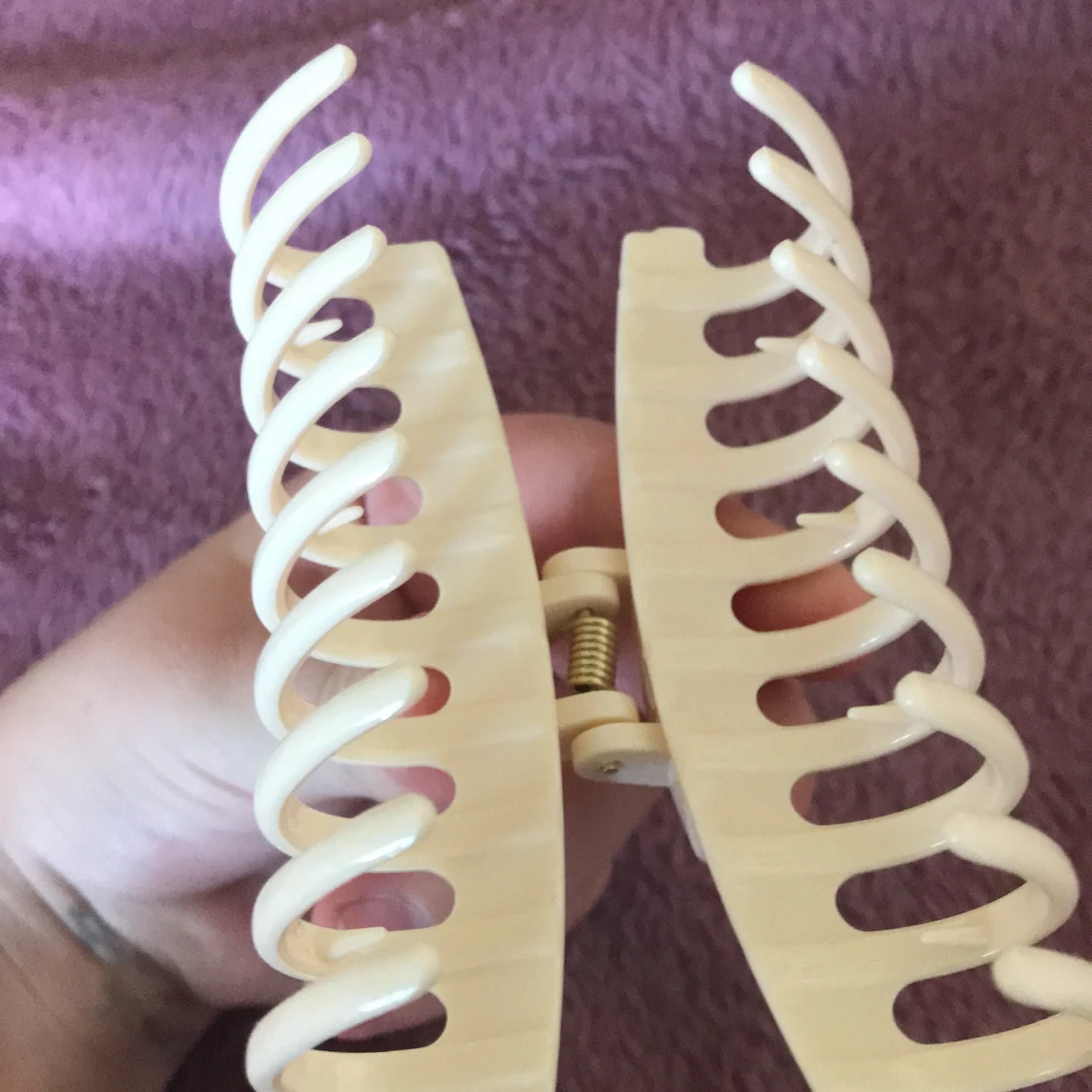 Hårklämma beige - 90