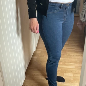 Jeans - Sköna jeans från Vero Moda strl S/L33