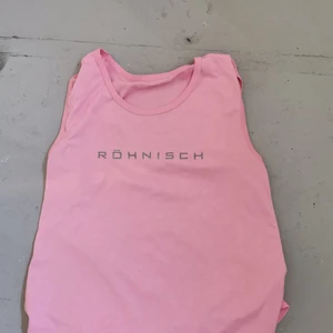 Träningslinne röhnisch strl M - Träningslinne bra skick. 