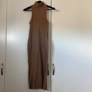 Långklänning från Zara - Långklänning storlek S
