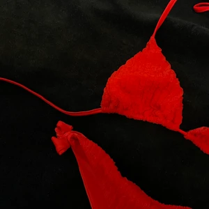 Bikini  - Sktisnygg helt oanvänd bikini från Calzedonia. Säljer pga fel storlek! 130 + 45kr frakt🥰