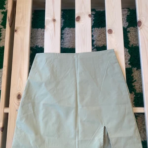 Minikjol - Minikjol, superfin i stl XS (aldrig använd, bara provad) 