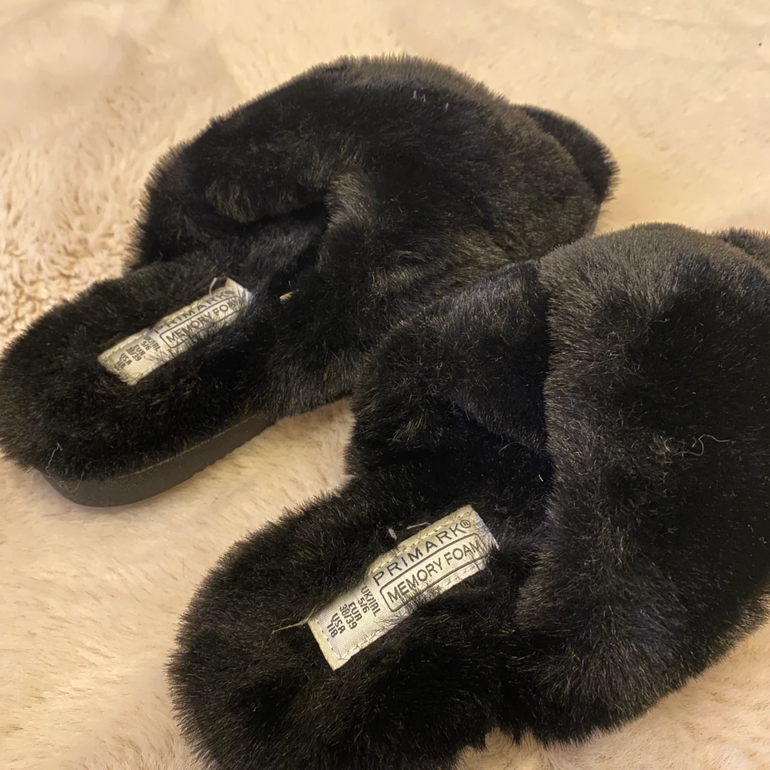 Fluffiga tofflor - 91