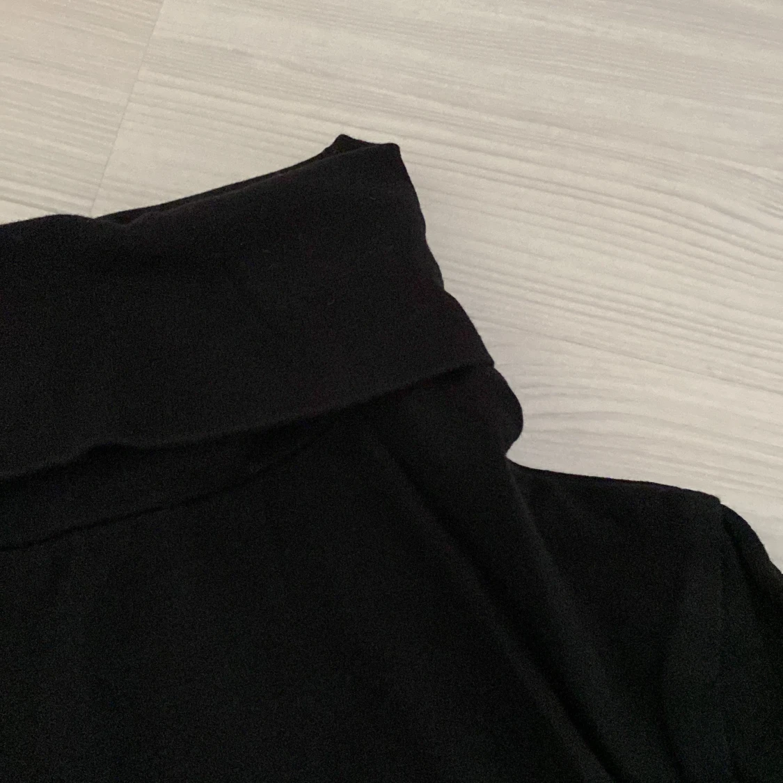 Svart polotröja  - 90