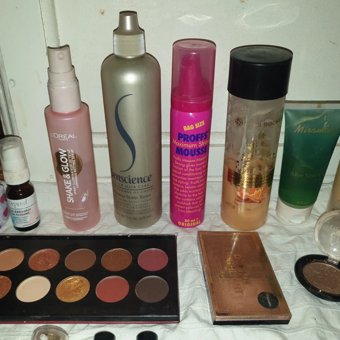 Massor av Smink, hårvård mm mm - 91