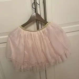 Fin rosa kjol från hm 
