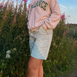 Jeans shorts från h&m  - Ljusblå jeans shorts 