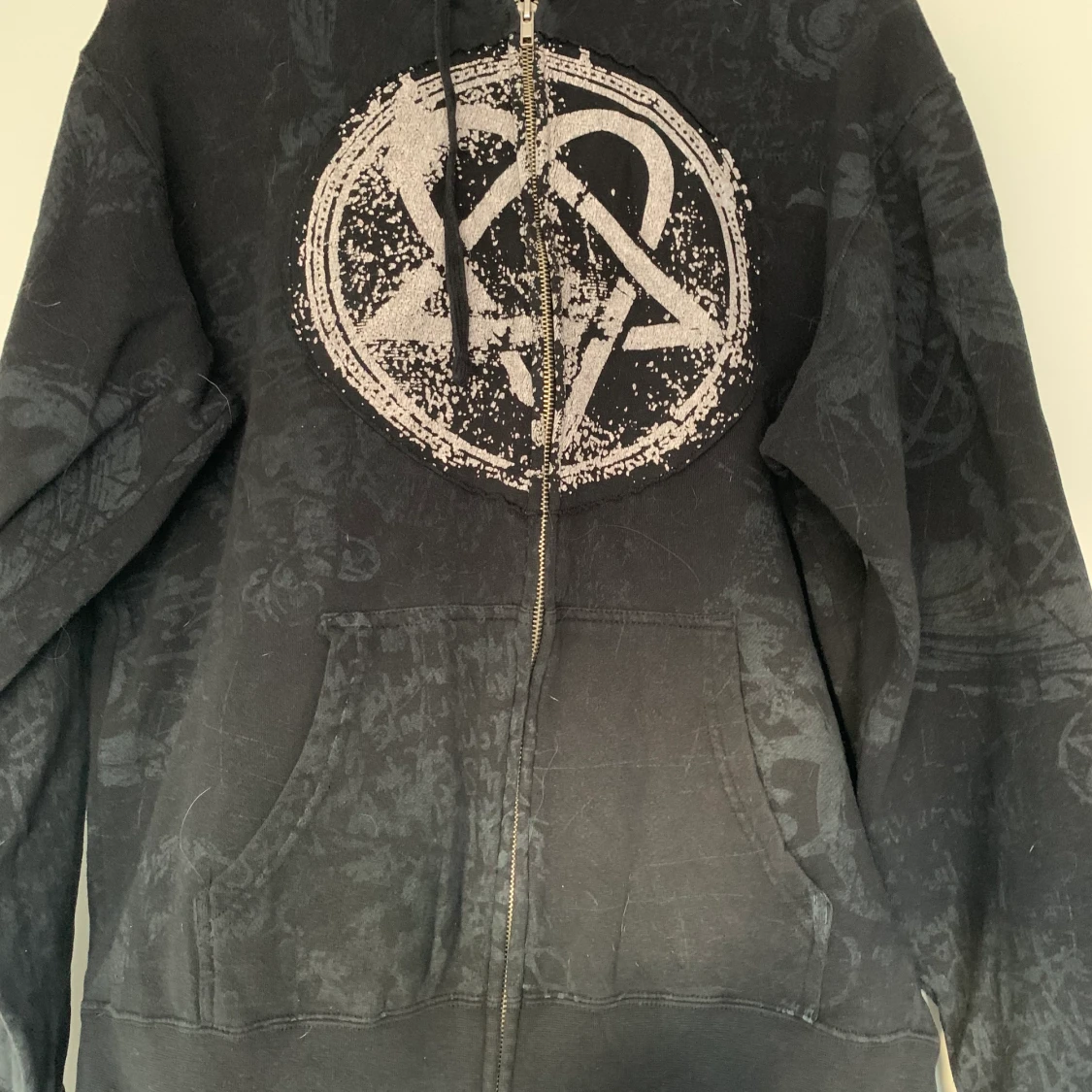 Rock & Rebellion Heartagram HIM hoodie