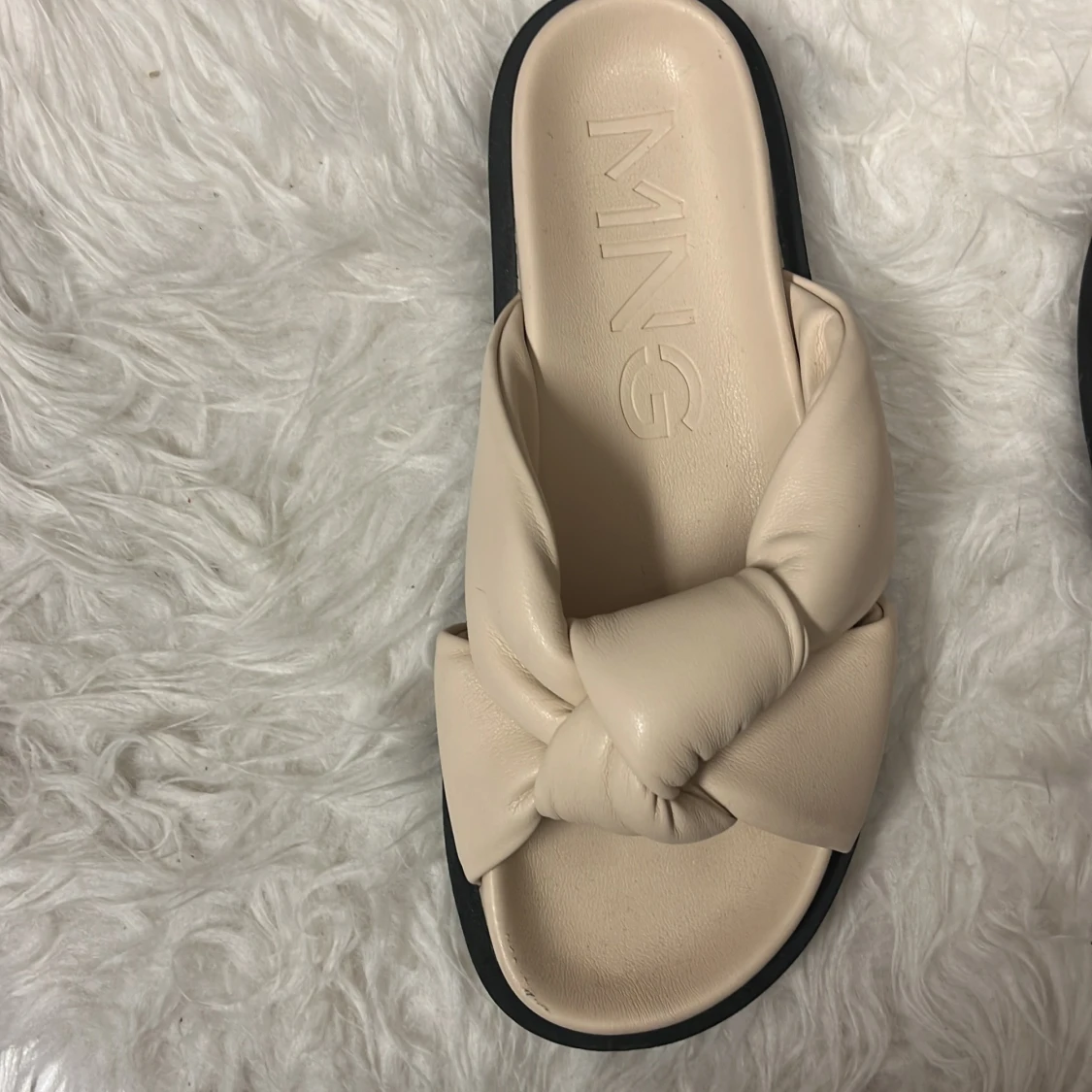 Super snygga Mango sandaler 🩴  - 90