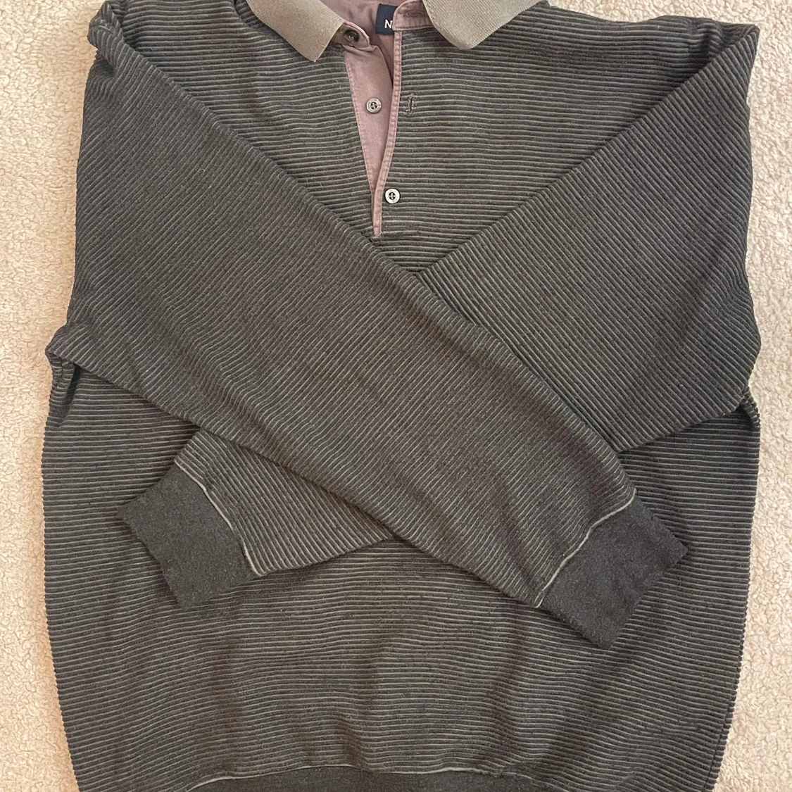 Grå sweater med krage - 91