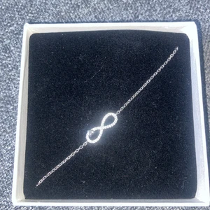 Armband infinity  - Orört armband infinity