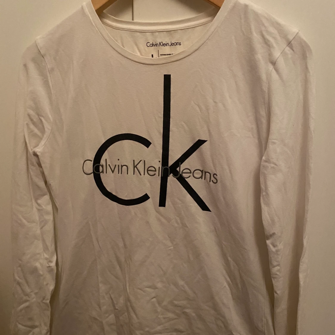 Vit långärmad Calvin clein tröja