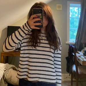 Randig tröja - Så snygg randig stickad tröja från zara som köptes förra sommaren och är knappt använd