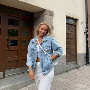 Oversized jeansjacka - Säljes pga har en liknande, använd en gång! 💙 