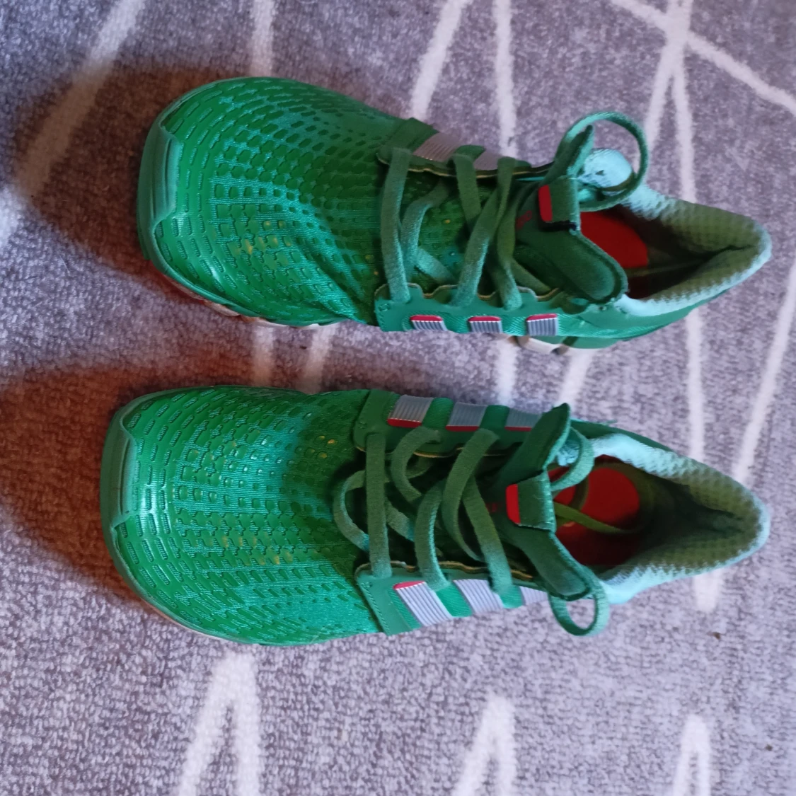 Adidas skorna nästan nya.