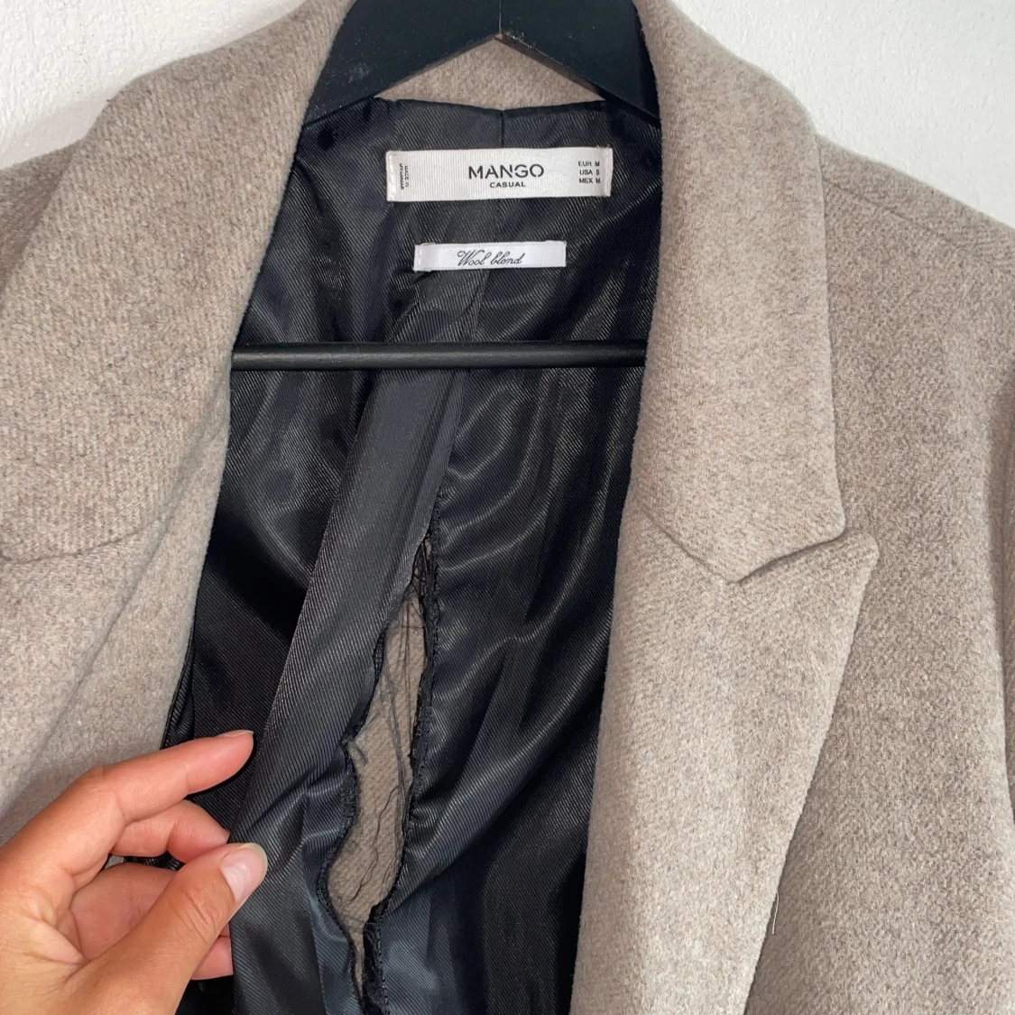 WOOL BLEND kappa från Mango strl. M - 91