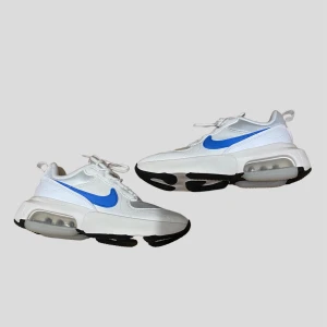 Skor  - Aldrig använda, endast testade💞 Små i storleken, kartong medföljder 