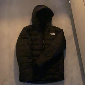 The north face  - North face jacka som inte kommer till användning mer. Hör av er vid fler frågor.⭐️