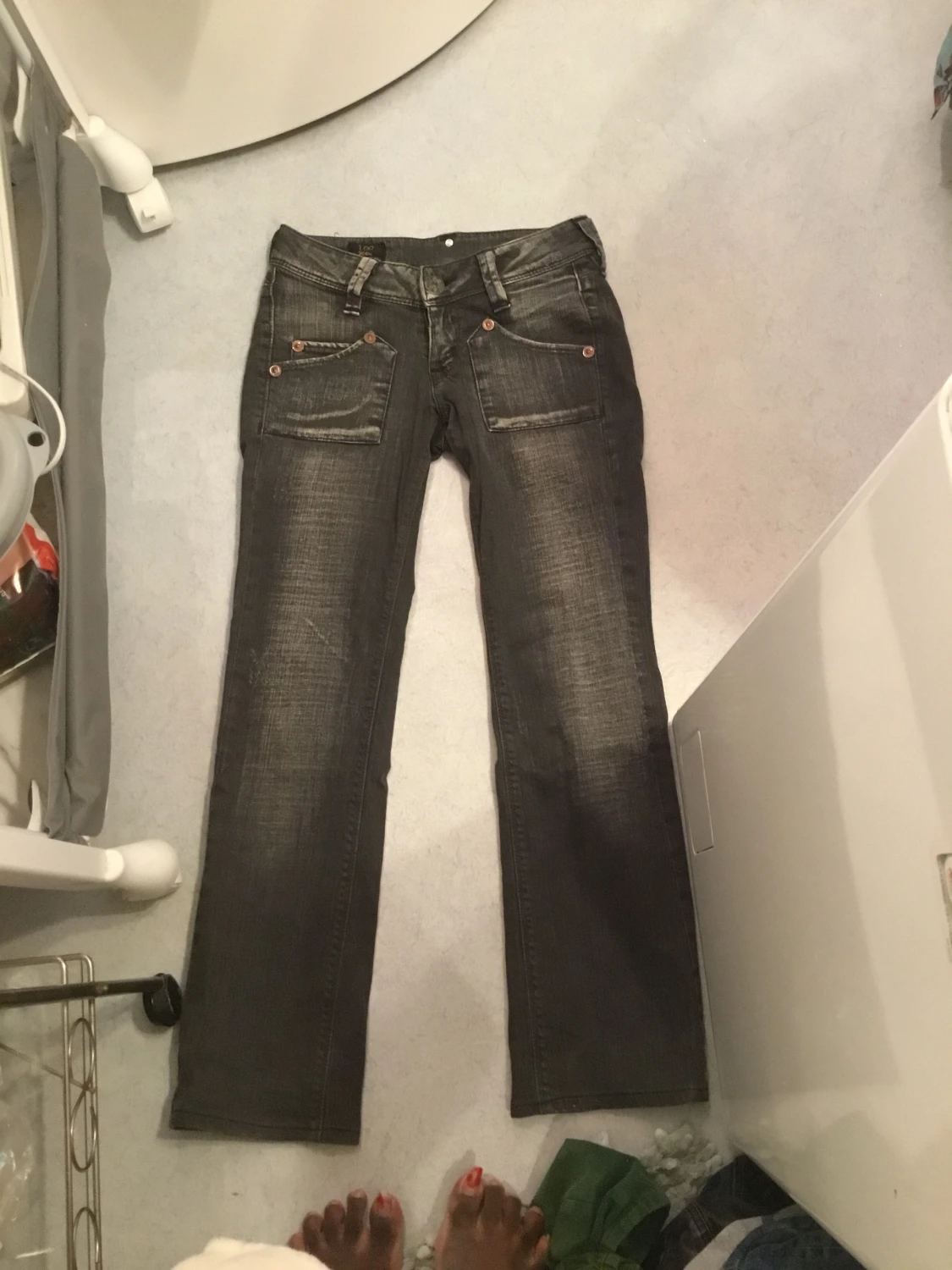 Ákta Lee lowmidja jeans 