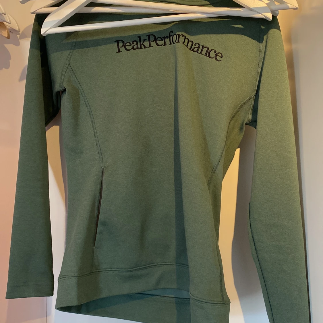 Peakpeformance tröja
