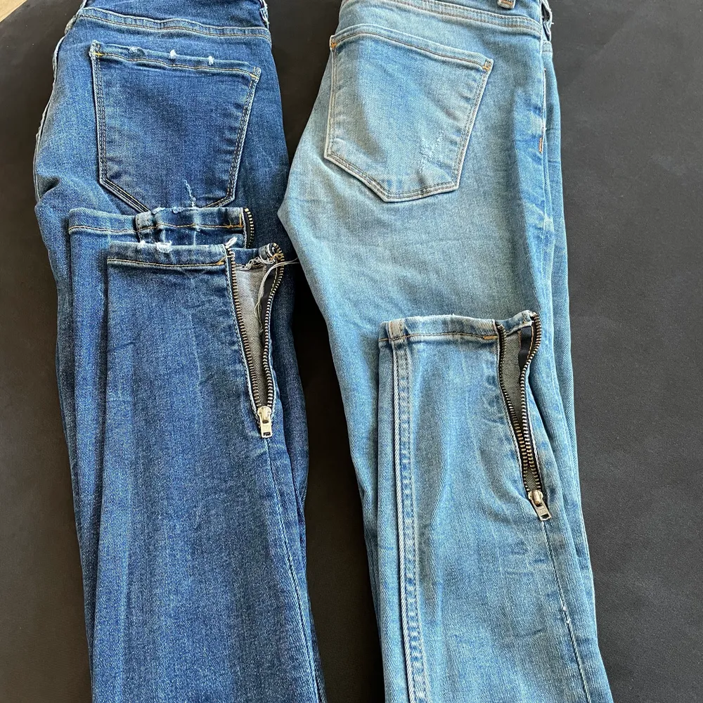 2 par Kristen Jeans från Gina Tricot, dragkedja nertill på benen.. Jeans & Byxor.