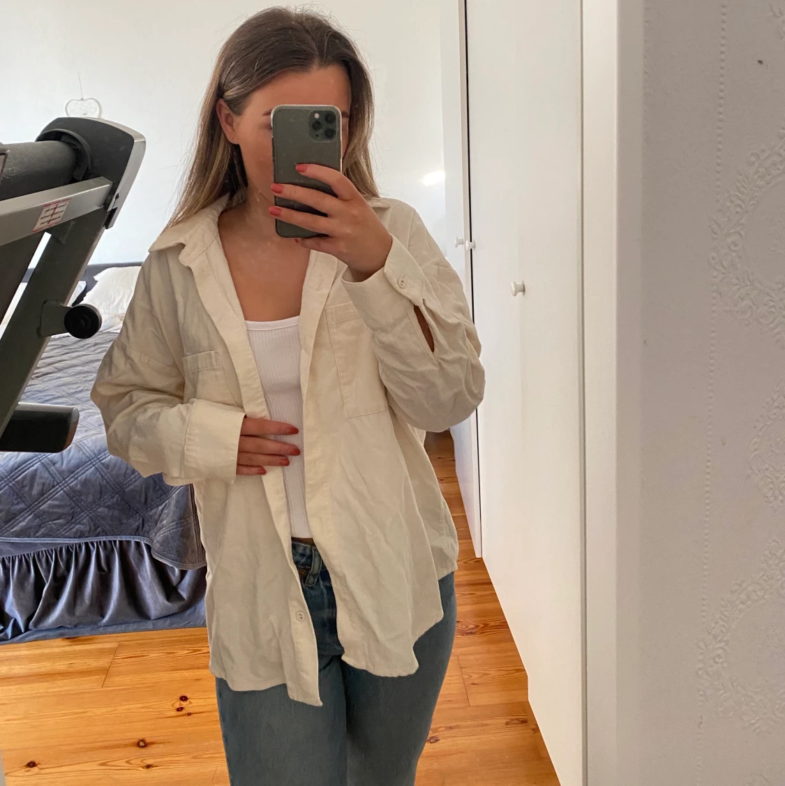 Beige linneskjorta/ manschetter skjorta  - 90