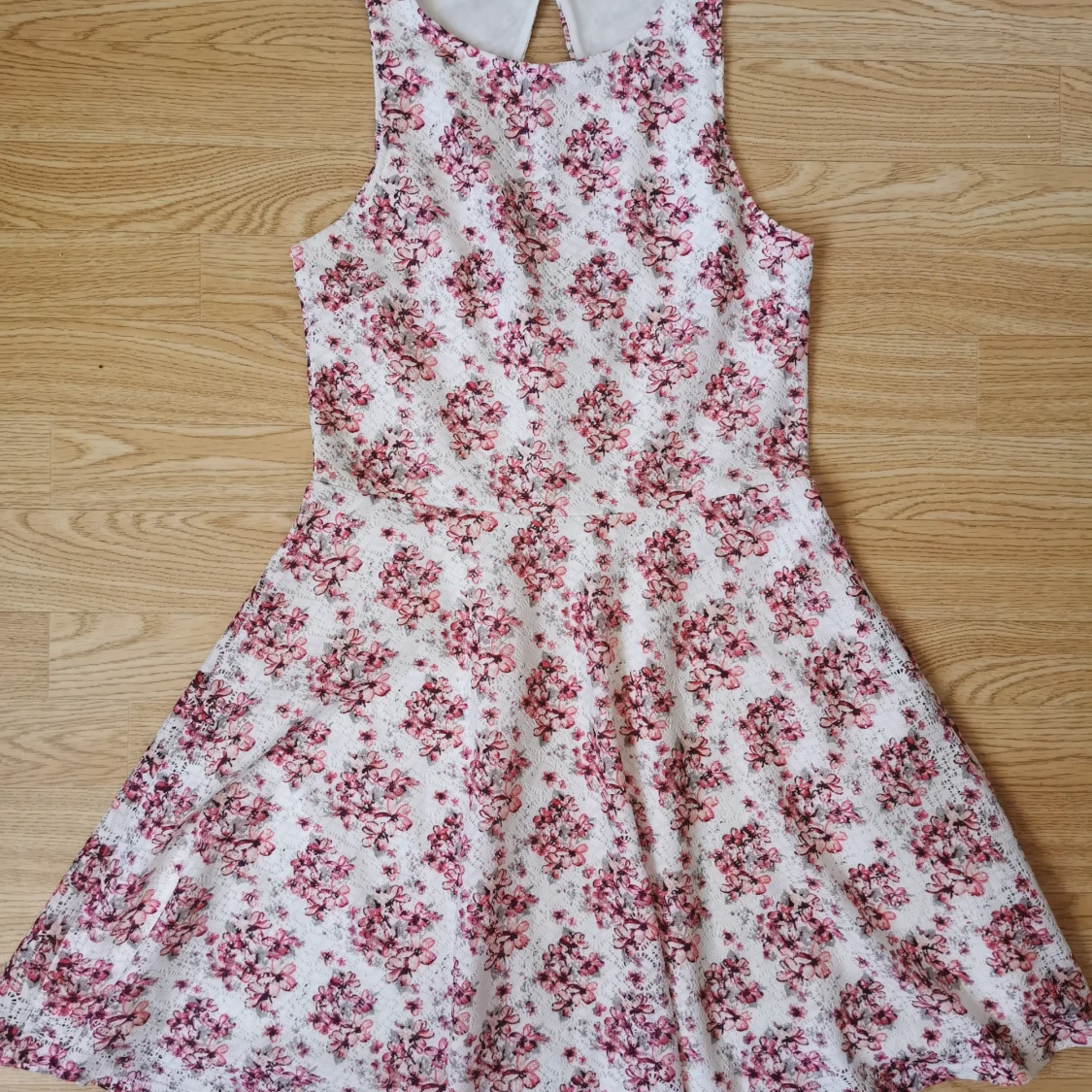 Mönstrad klänning - 90