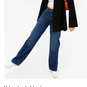 Monki yoko - Säljer mina favorit jeans få de har blivit för små för mig