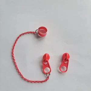 Neonrosa örhängen med earcuff  - Säljer dessa örhängen då de knappt har blivit använda. Jag rengör och spritar alla smycken innan de paketeras, de pakas även med bubbelplast. Det är pris + frakt.