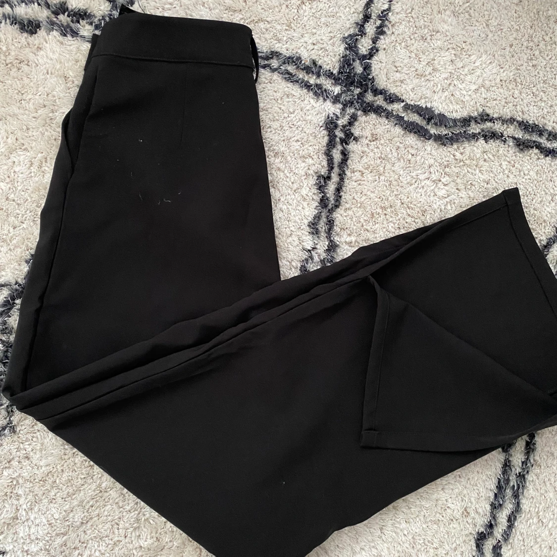 Kostymbyxor med slits 