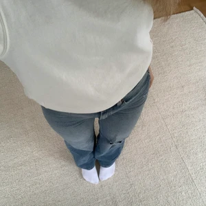 Jeans - Jeans från hm, använda max en gång, köparen står för frakt😎
