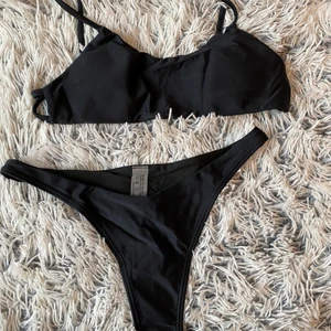 Bikini - Superfin bikini från shein som tyvärr var för liten på mig💖endast testad! stl s men ganska liten i stl så skulle säga mer som xs 