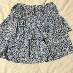 Volangkjol  - Knappt använd