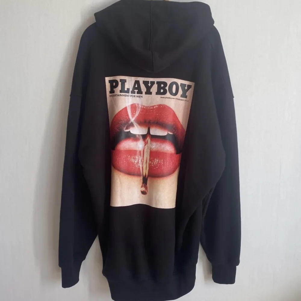 Oversized hoodie från PlayboyXMissguided. Supermysigt tyg. Knappt använd.✨🌸. Hoodies.