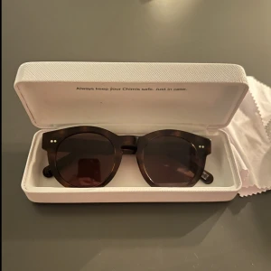 Chimi 03 tortoise - Säljer dessa snygga solglasögon från chimi eyewear. Super bra skick och nypris ligger på 1200kr 💜