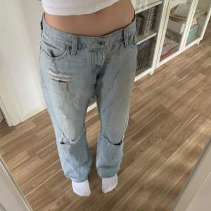 Asscoola levis jeans, som heter 527 low bootcut och storleken är w:30 L:30 🤩🤩