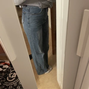 Byxor  - Använder knappt de,köpta för några månader sen 