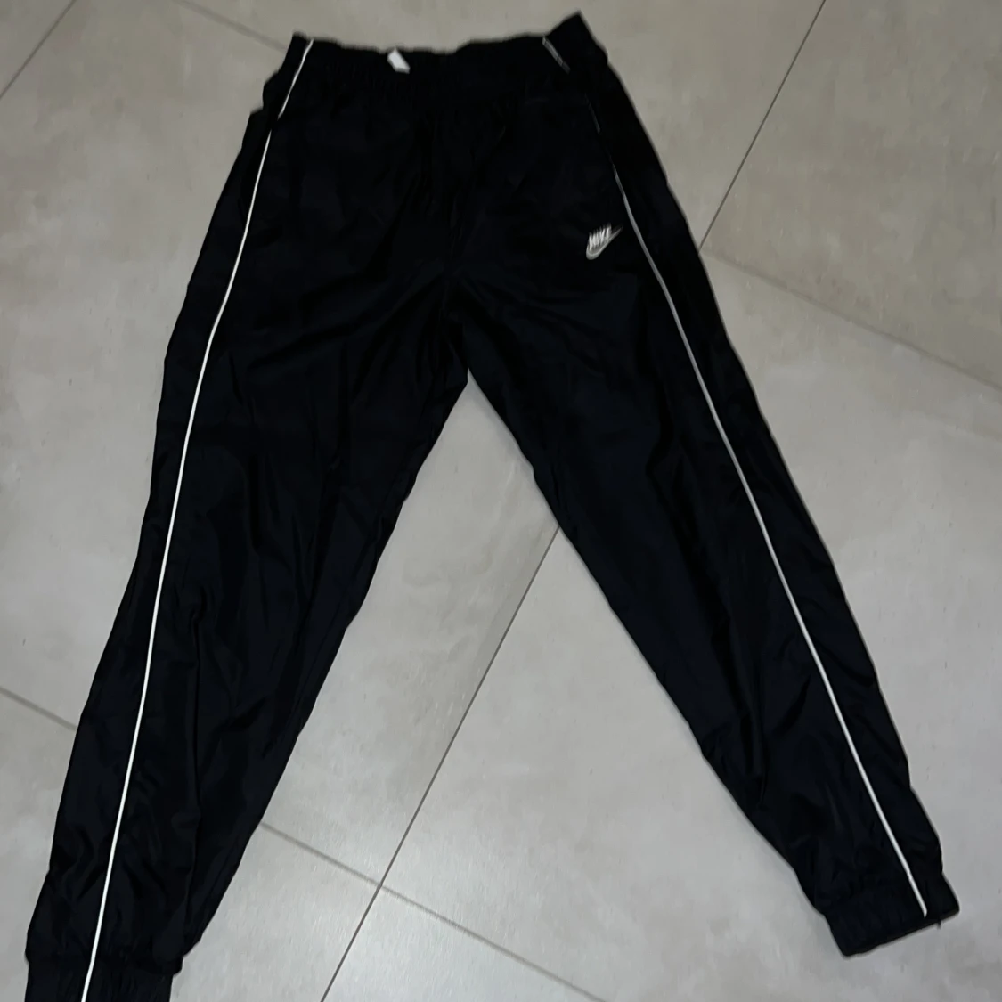 Nike tracksuit, storlek S och du som köpare står för frakten - 90