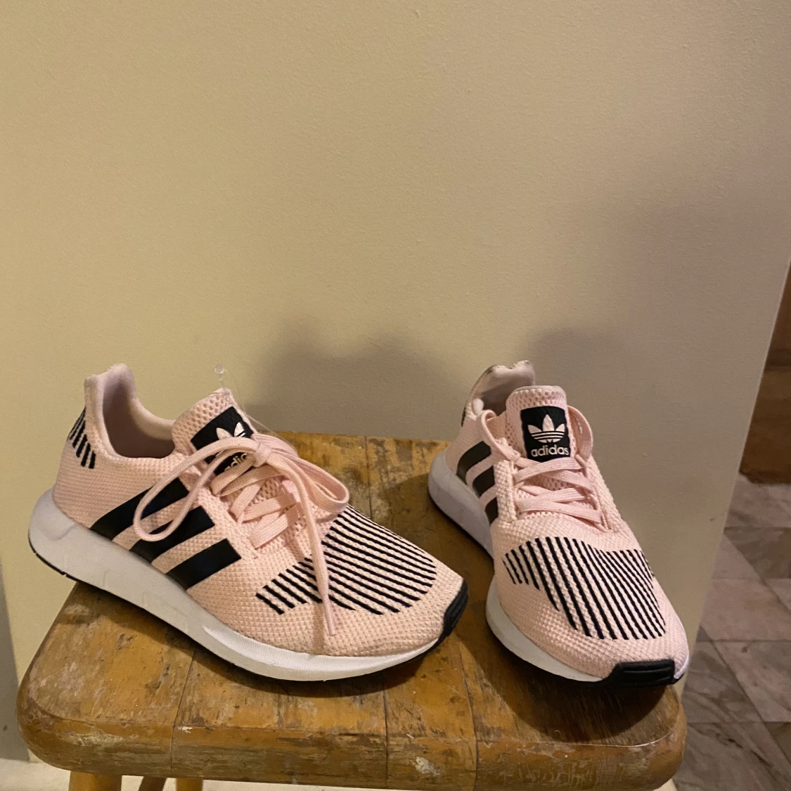 Rosa adidas sneakers strl 36 2/3  - 90