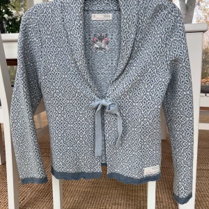 Odd Molly-kofta, strl 1 - Kofta Odd Molly, mycket bra skick. Bomull, strl 1. Frakt betalas av köparen. 