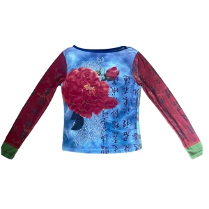 Y2k mesh top - Långärmad y2k tröja med mesh ärmar💞 Nopprig på ryggen (se bild 2), uppskattas som en strl S